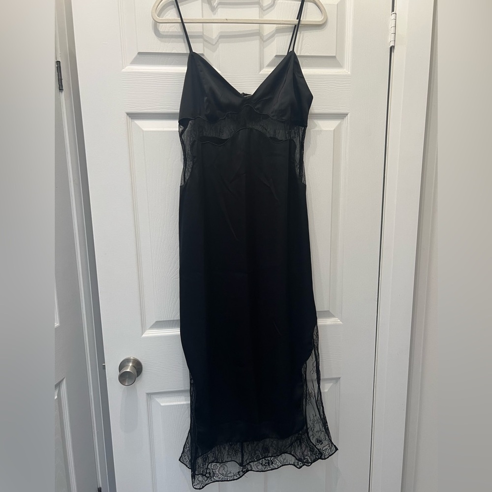 NWT satin-lace slip dress size small 🖤